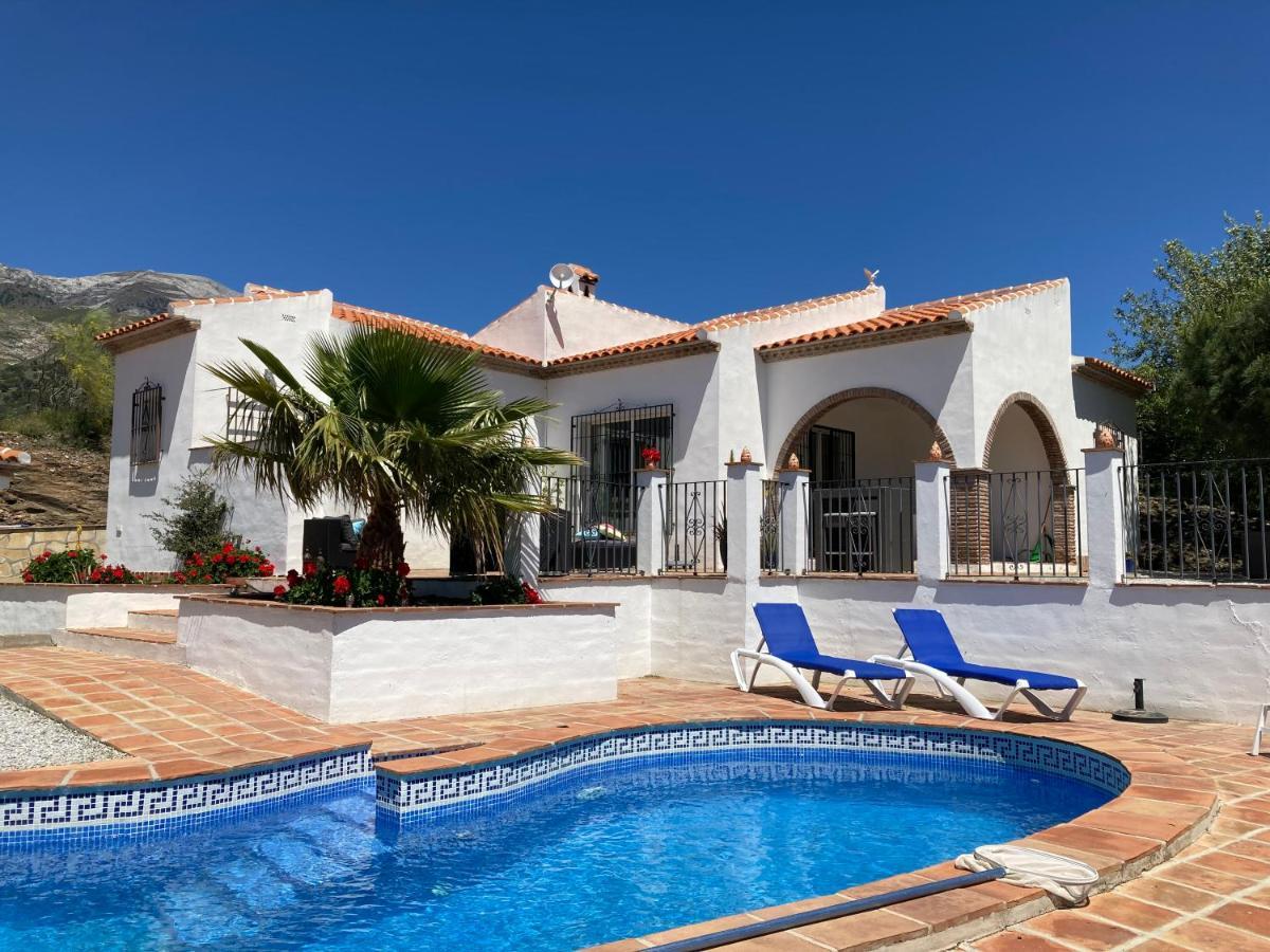 Casa Soleada Holiday Fully Private Villa Canillas de Aceituno Bagian luar foto