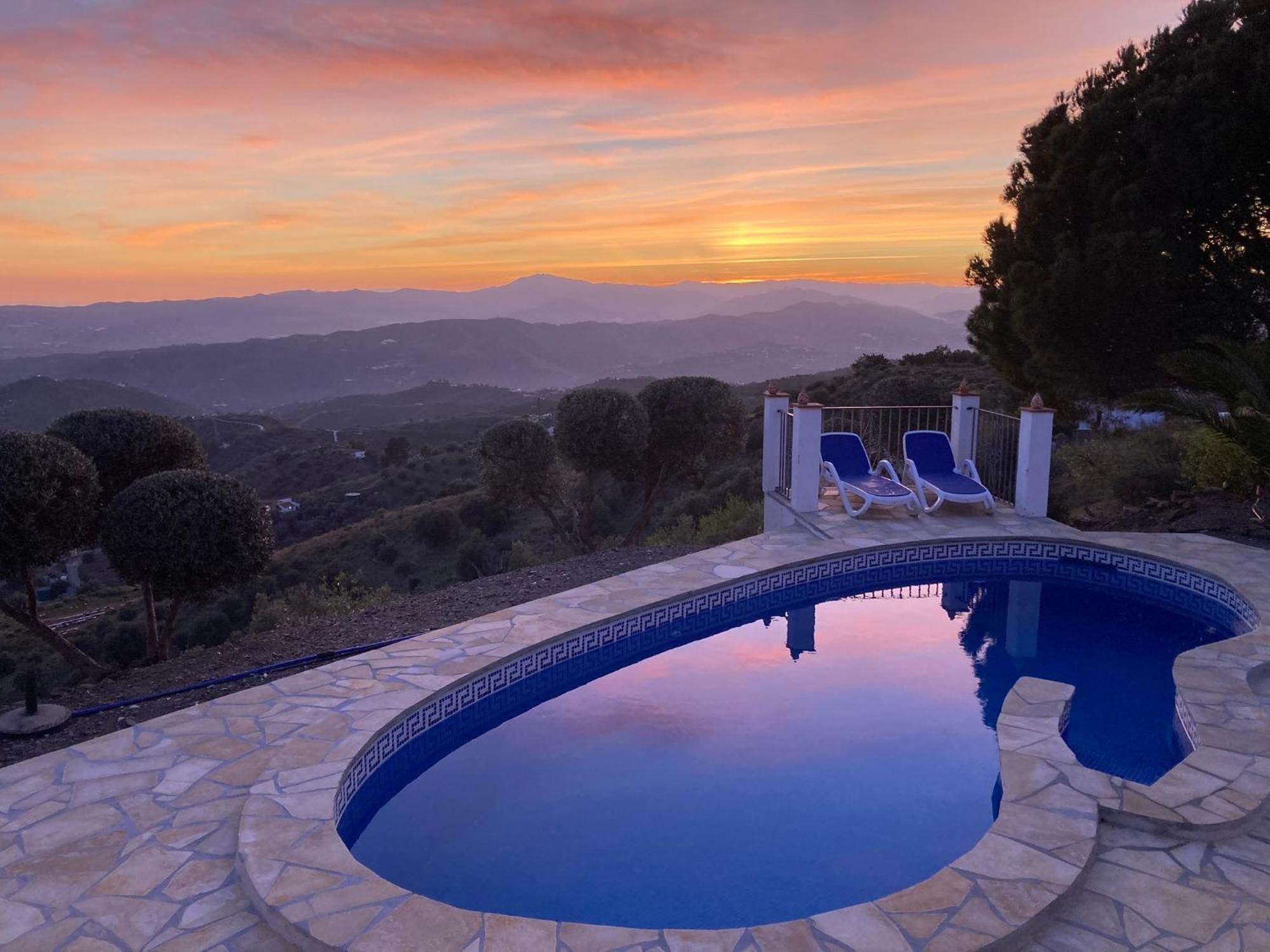 Casa Soleada Holiday Fully Private Villa Canillas de Aceituno Bagian luar foto