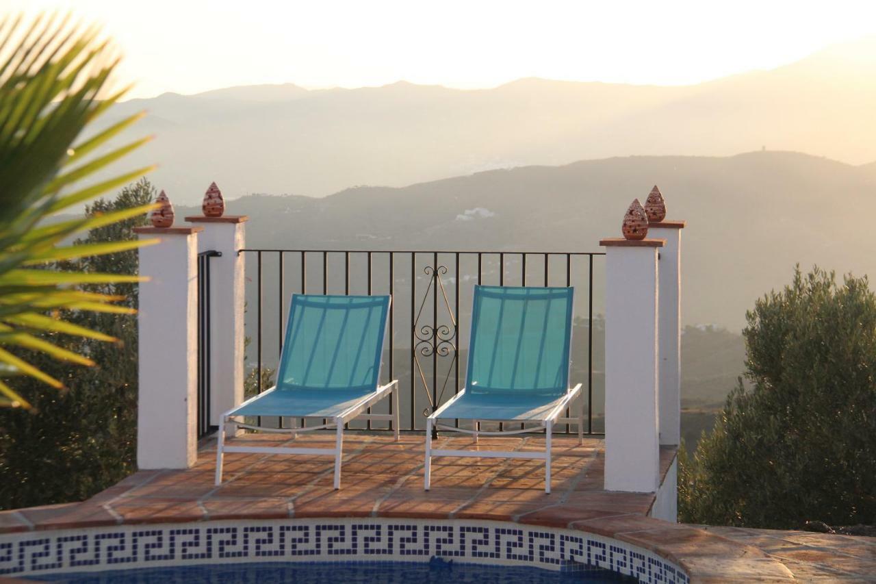 Casa Soleada Holiday Fully Private Villa Canillas de Aceituno Bagian luar foto